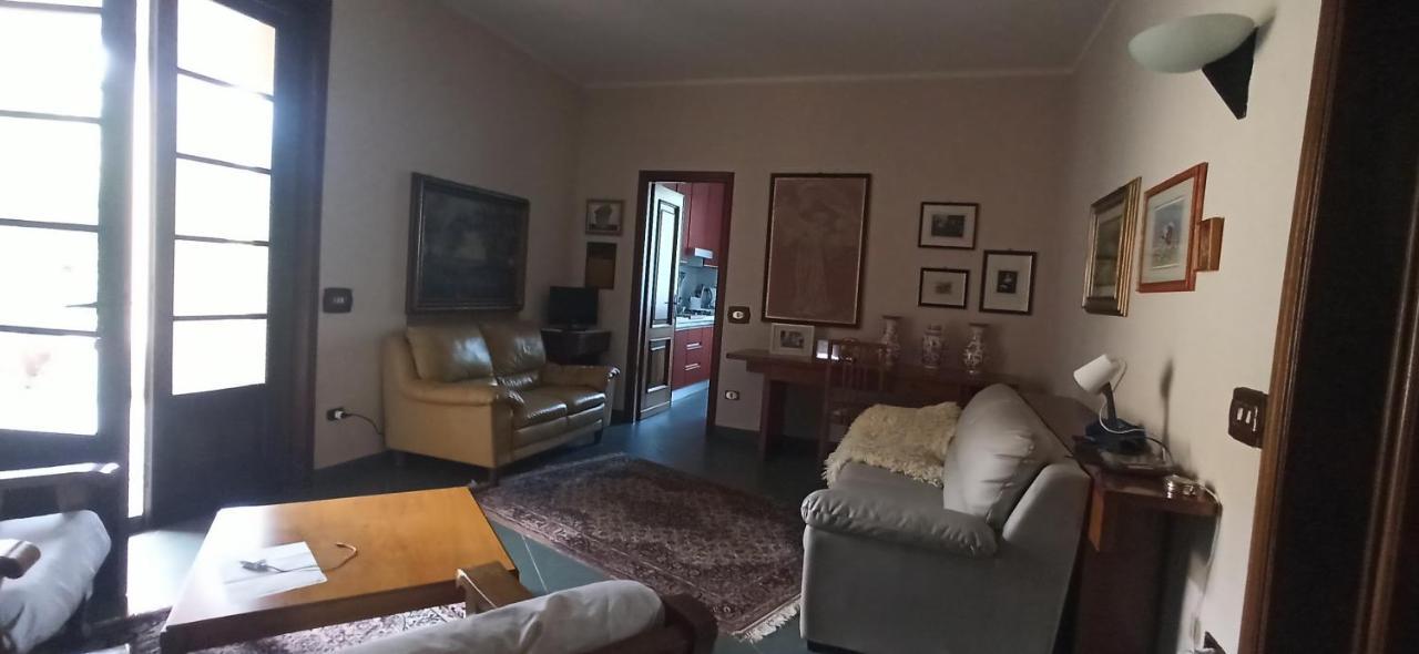 Willa Casa Vincenzo 130 Mq Con Portico Ed Ingresso Esclusivo Dal Giardino Felino Zewnętrze zdjęcie