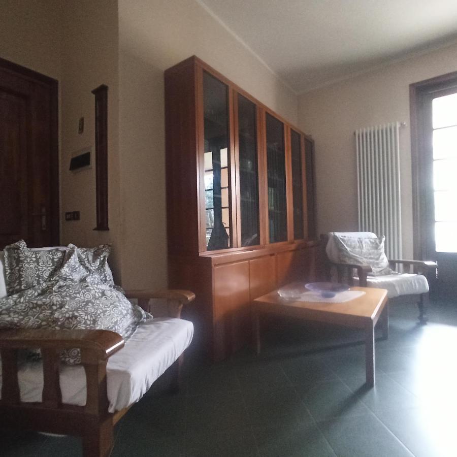 Willa Casa Vincenzo 130 Mq Con Portico Ed Ingresso Esclusivo Dal Giardino Felino Zewnętrze zdjęcie