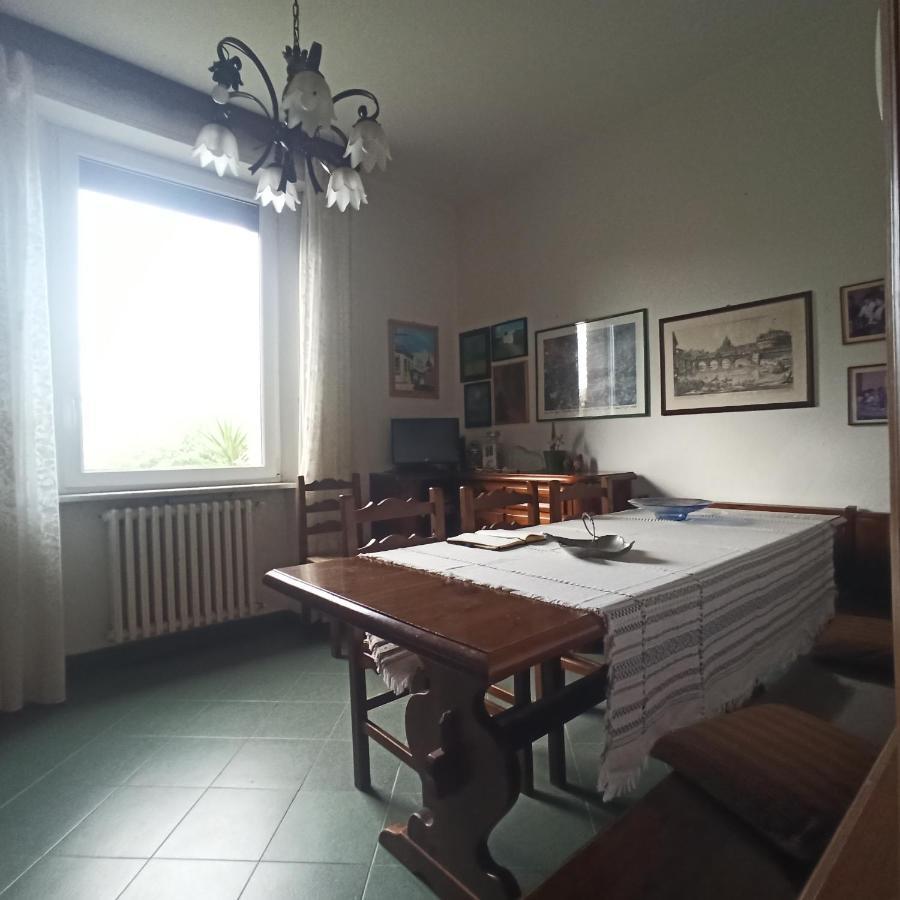 Willa Casa Vincenzo 130 Mq Con Portico Ed Ingresso Esclusivo Dal Giardino Felino Zewnętrze zdjęcie