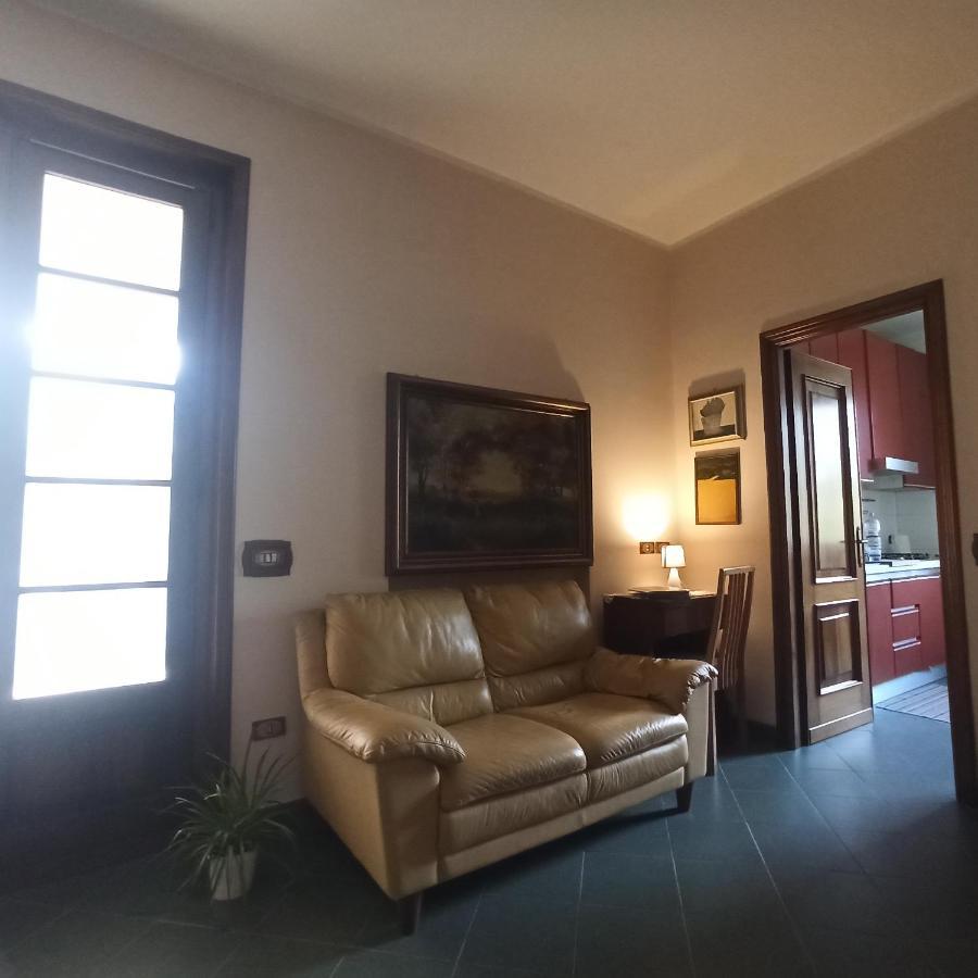Willa Casa Vincenzo 130 Mq Con Portico Ed Ingresso Esclusivo Dal Giardino Felino Zewnętrze zdjęcie