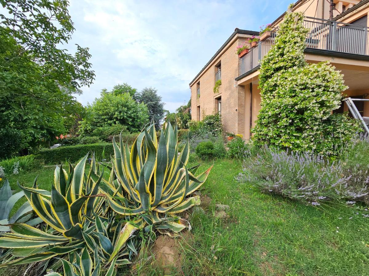Willa Casa Vincenzo 130 Mq Con Portico Ed Ingresso Esclusivo Dal Giardino Felino Zewnętrze zdjęcie