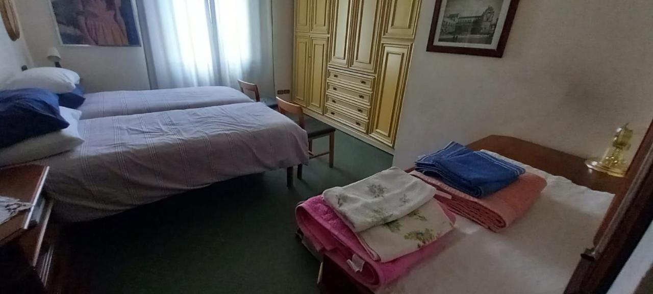 Willa Casa Vincenzo 130 Mq Con Portico Ed Ingresso Esclusivo Dal Giardino Felino Zewnętrze zdjęcie