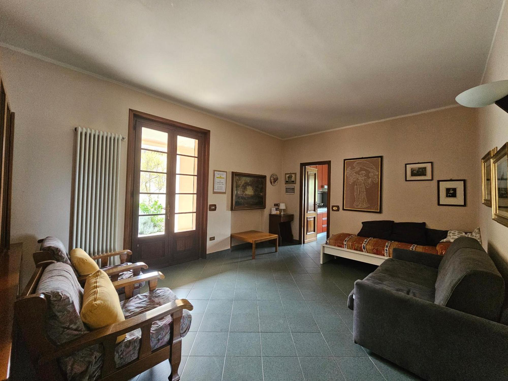 Willa Casa Vincenzo 130 Mq Con Portico Ed Ingresso Esclusivo Dal Giardino Felino Zewnętrze zdjęcie
